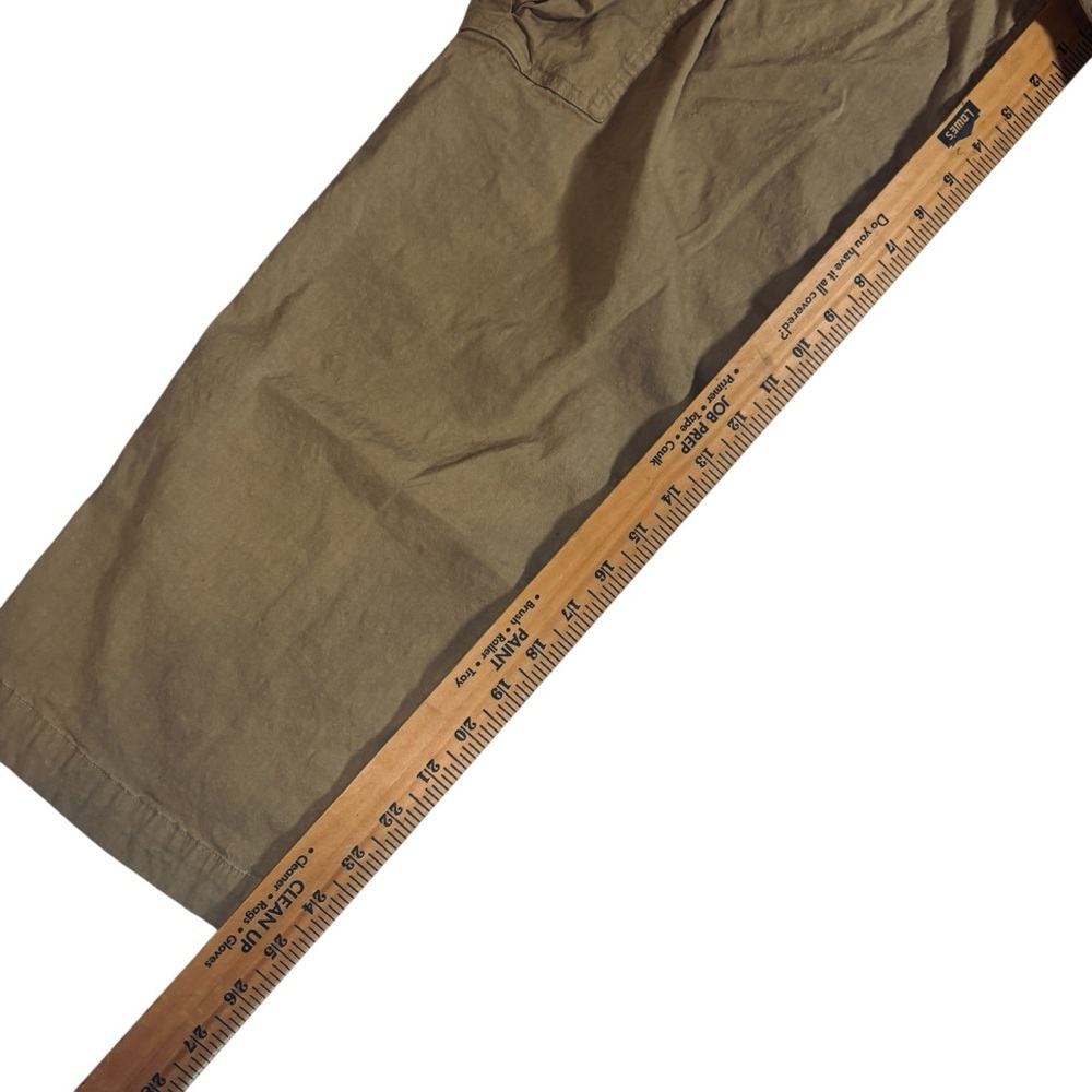 Athleta Paradise MidRise Cargo Pant Size S
Athleisure Travelcore Gorpcore - Picture 3 of 6